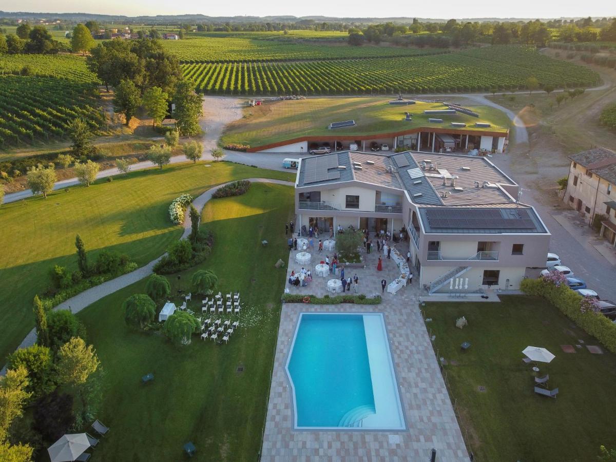 Cobue "Wine Resort & Spa" Pozzolengo Buitenkant foto
